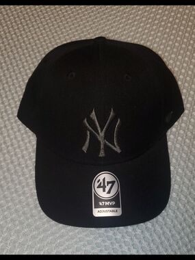 47 Black New York Yankees Embroidered Cap